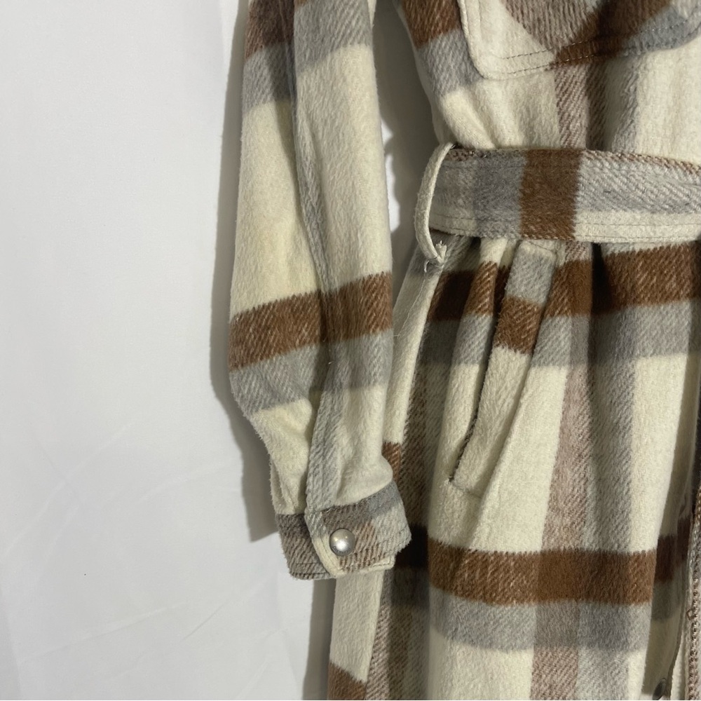 BlankNYC Plaid Belted Shirt Jacket - Picture 5 of 10